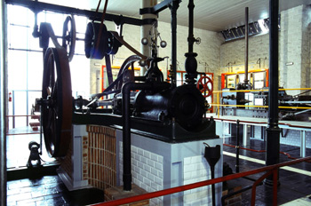 Máquina horizontal de vapor (hacia 1889), Museo de la Minería y