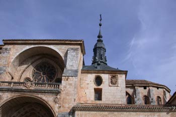Iglesia de estilo medieval