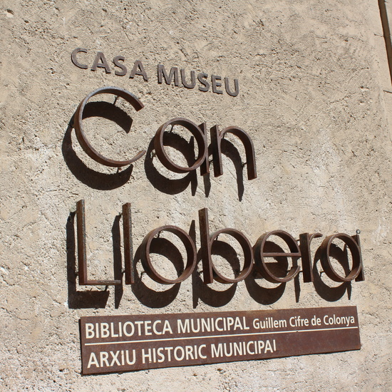 Biblioteca Can Llobera - Pollensa 21