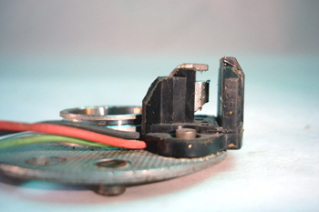 Captador hall de distribuidor de encendido. Vista del entrehierr