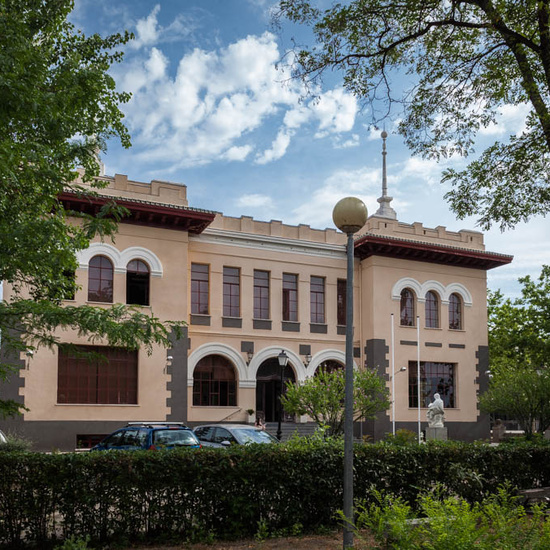 IES_ISABELLACATOLICA_EDIFICIO_003