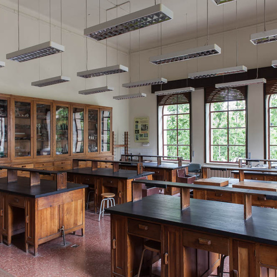 IES_ISABELLACATOLICA_EDIFICIO_018