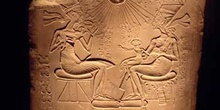 Relieve de Amenofis IV y Nefertiti