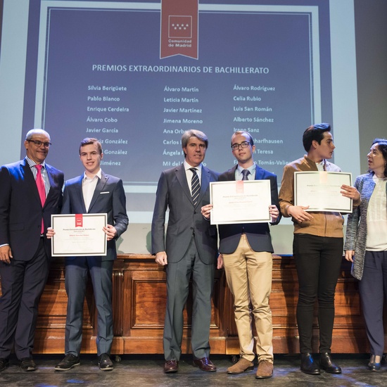 Entrega de los premios extraordinarios correspondientes al curso 2016/2017 11