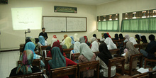 Recibiendo clase, Universidad Islam Indonesia, Jogyakarta, Indon