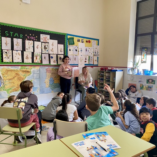 Clase de Inglés con Fernanda - 5º Ed. Primaria