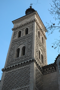 Iglesia de San Miguel de los Navarros. Torre campanario, Zaragoz