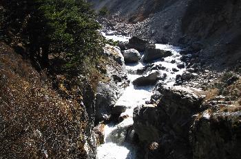 Río de aguas blancas