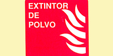 Incendio: extintor de polvo
