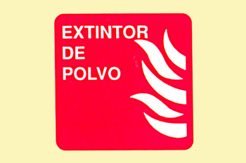 Incendio: extintor de polvo