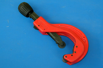 Cortatubos automático