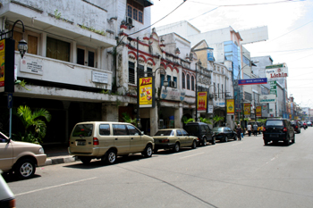 Edificios coloniales, barrio chino, Medam, Sumatra, Indonesia