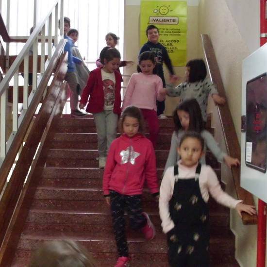 NOS FELICITAMOS NAVIDAD EN EL HOSTOS 22