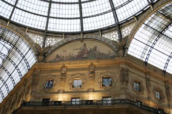 Galería Este, Milán