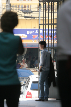 Vista del exterior del Mercado de abastos desde la puerta, Sao P