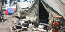 Vista general de las tiendas, Campamento liengke, Sumatra, Indon