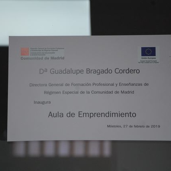 Inauguración aula de emprendimiento 24