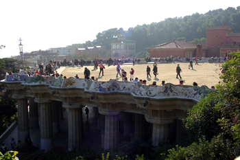 Gran Plaza, Parque Güell, Barcelona