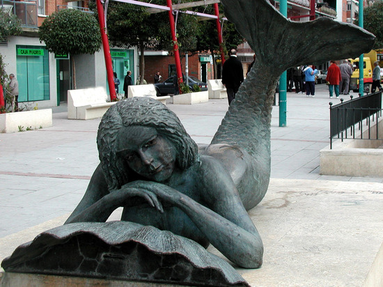 Escultura de Sirena en Leganés
