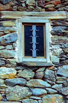 Ventanas rústicas, Principado de Andorra