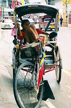 Rickssaw con conductor, Tailandia