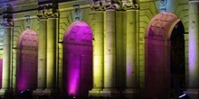 Arcos de la Puerta de Alcalá iluminados