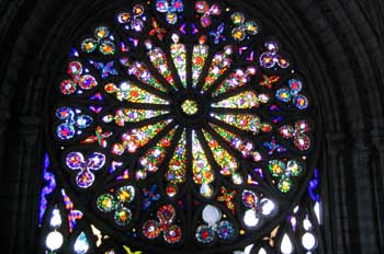 Rosetón de La Basílica del Voto Nacional en Quito, Ecuador