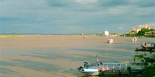 Vistas del puerto de Phnom Penh, Camboya