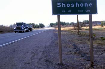 Señal informativa en inglés