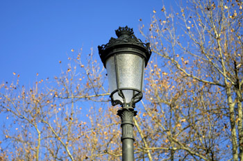 Farola en Plaza de Oriente, Madrid