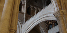Columnas y contrafuertes de la Catedral de Tuy, Pontevedra, Gali