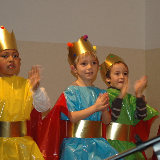 UNIENDO MUNDOS EN NAVIDAD. FESTIVAL 18 8