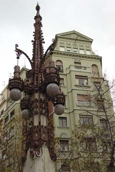 Farola, Avenida Gaudí, Barcelona