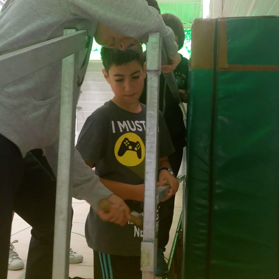 2018_056_14_Montando el Escenario para la Gaduación_CEIP FDLR_2017-2018 16