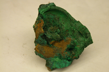 Pseudomalaquita (verde oscuro)