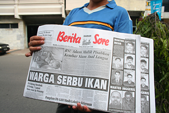 Vendedores callejeros, Medam, Sumatra, Indonesia