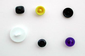 Envés de botones de pasta