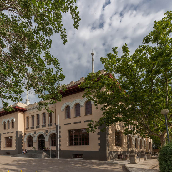 IES_ISABELLACATOLICA_EDIFICIO_007