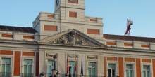 Fachada de la Casa de Correos en la Puerta del Sol de Madrid