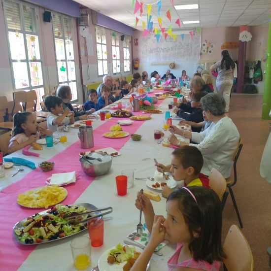 Comida de 1º con los mayores de los LLanos 6