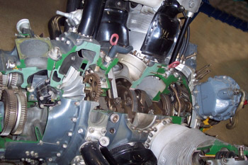 Sección de un motor doble en estrella turboalimentado