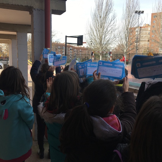 Concurso de microcuentos en formato Tweet 9