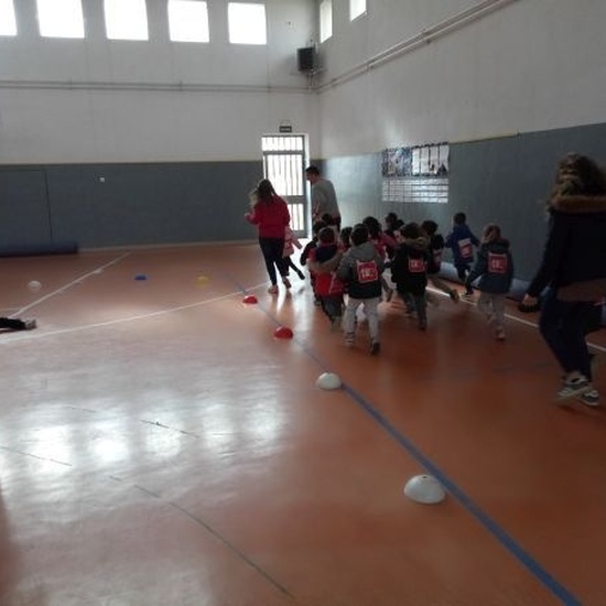 II Carrera solidaria en el CEIP Tomé y Orgaz 1