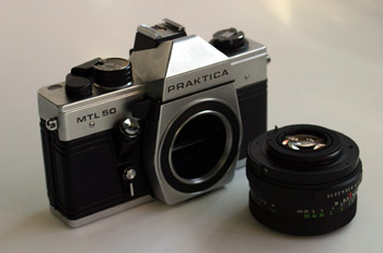 Cámara reflex con objetivo a rosca