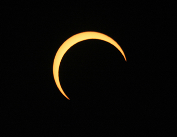 Fín de la fase central del eclipse anular 02