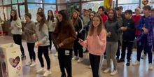 2º ESO A: "Rocking around the Christmas tree"