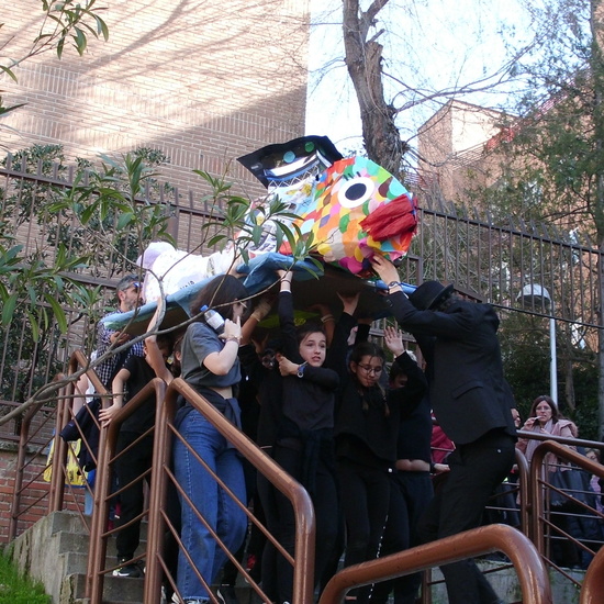 CARNAVAL OLÍMPICO .- JUNTOS CONSEGUIMOS LA VICTORIA. HOSTOS 2020 5