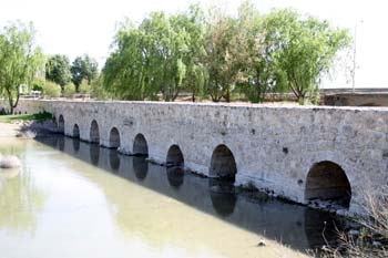 Puente Romano sobre el Río Cigüela, Villarta de San Juan, Ciudad