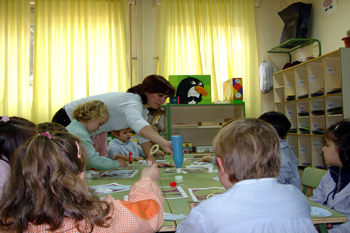 Realizando manualidades