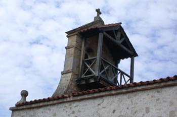 Parte posterior de un campanario